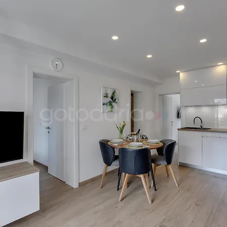 Apartment Newly Built Luka *