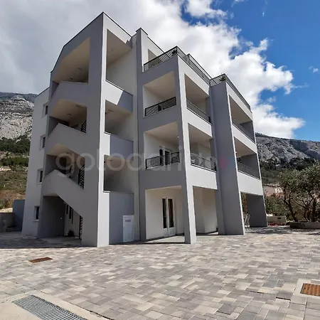 Apartment Newly Built Luka